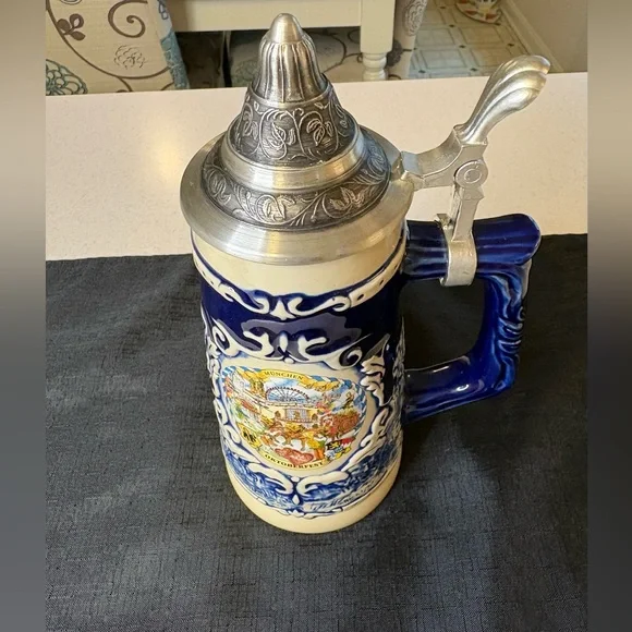 Limited Edition German Neuschwanstein Castle Souvenir Beer Stein - Picture 2 of 9